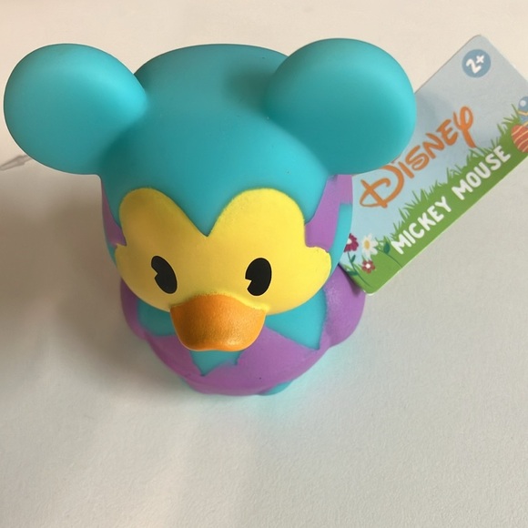 Disney Bundle of Fidget Spinners and Ducky New - Picture 2 of 5